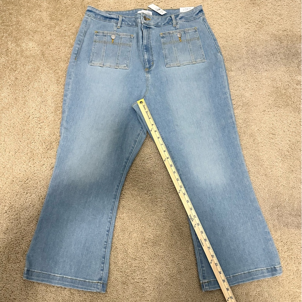 LOFT Curvy Patch Pocket Kick Crop Jeans In Bright Vintage Wash Size 18 NWT - Picture 7 of 13